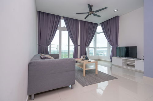 Foto 30 - OYO Home 89736 Unbelievable 2br 1medini