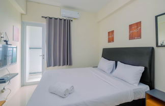 Foto 3 - Minimalist Studio Apartment at Bogorienze Resort By Travelio