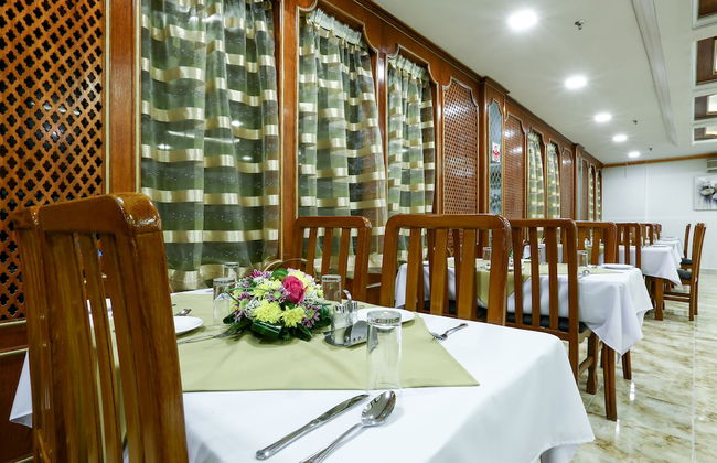 La Villa Suites Hotel - Photo 22