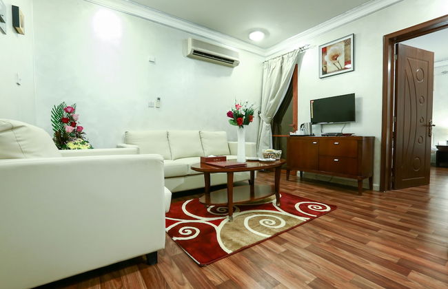 La Villa Suites Hotel - Photo 17