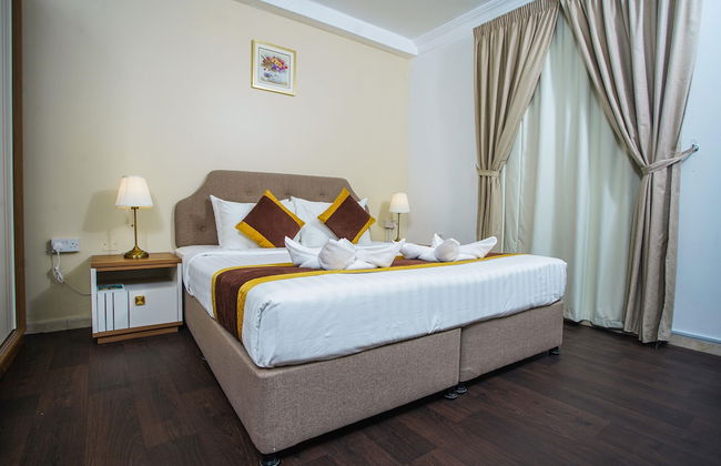 La Villa Suites Hotel - Photo 10