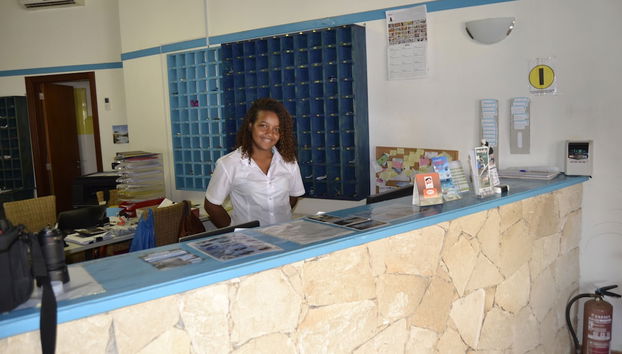 Check-in/check-out kiosk