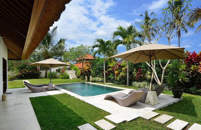 Villa Candi Kecil Tujuh by Villa Finder - Foto 52