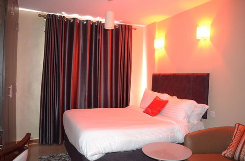 Photo 8 - Nairobi West Suites