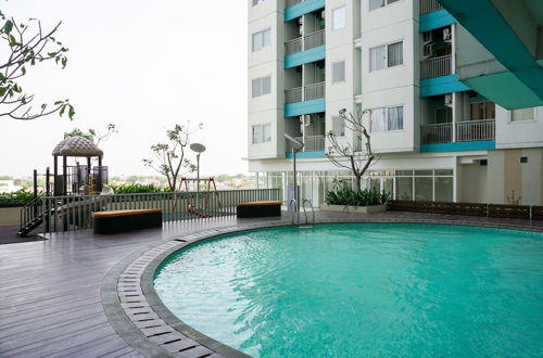 Foto 12 - Relax Studio Apartment At The Nest Near Puri By Travelio