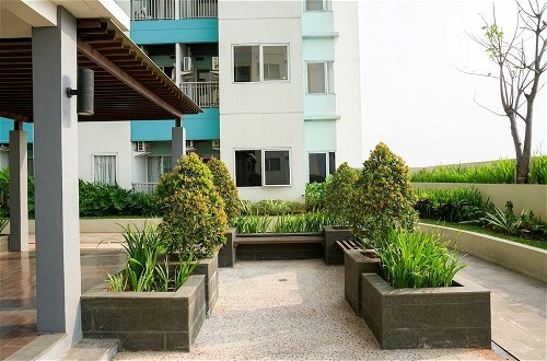 Foto 19 - Relax Studio Apartment At The Nest Near Puri By Travelio
