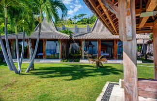 Photo 3 - Palatial Wooden Villa, 4br, Lovina