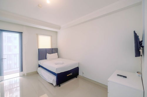 Photo 1 - Simply Clean And Spacious Studio Signature Park Grande Apartment