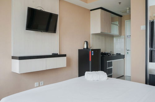 Photo 12 - Cozy Stay Studio Apartment At Urban Heights Residences