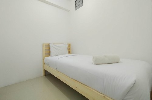 Photo 4 - Cozy Living And Simply 2Br At Bassura City Apartment