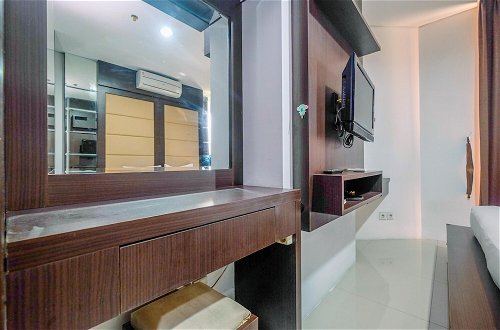 Photo 12 - Best Deal Studio Apartment At Mangga Dua Residence