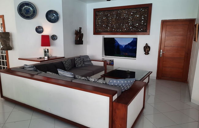 Yogyakarta Tropicana Villa - Foto 10