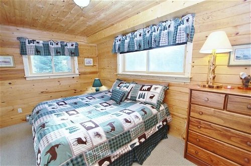 Photo 9 - Red Cedar Cabin