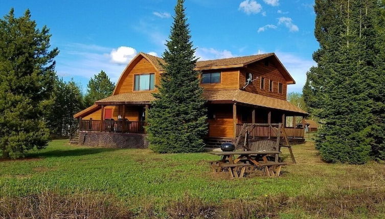 Photo 1 - Red Cedar Cabin