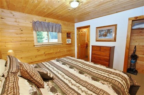 Photo 5 - Red Cedar Cabin