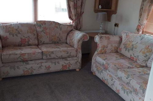 Foto 10 - Remarkable 2-bed Caravan in Ingoldmells