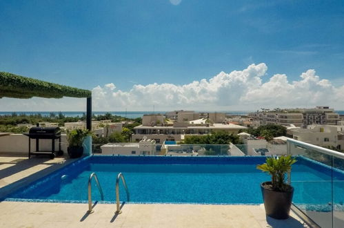 Photo 13 - Lovely 1 Br Apartment, 3 Blocks To Mamita's, Roof Pool Views, Bbq