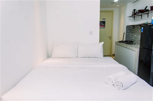 Photo 2 - Cozy And Fancy Studio Apartment At M-Town Residence