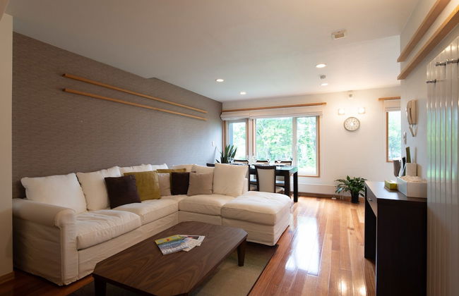 Holiday Niseko Shinsetsu Apartments - Photo 1