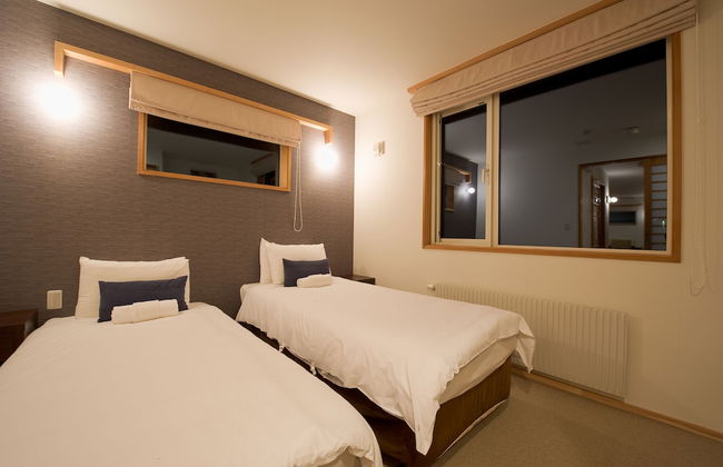 Holiday Niseko Shinsetsu Apartments - Photo 10