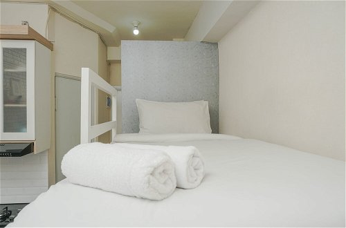 Photo 3 - Comfy and Beautiful Studio Green Pramuka Apartment