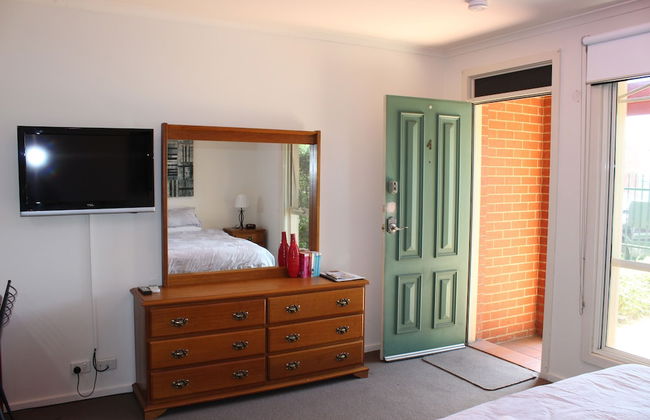 Box Hill Studios at Canterbury Gardens - Photo 10