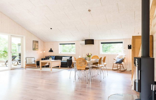 6 Person Holiday Home in Henne - Foto 11