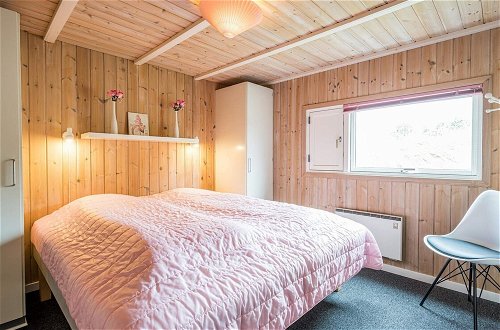 Photo 5 - 8 Person Holiday Home in Henne