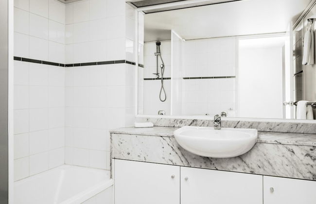 BreakFree Capital Tower - Foto 34