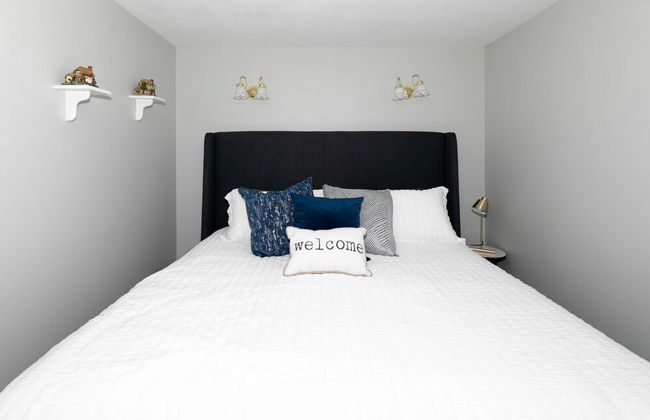 Dream 4-Br 4-Ba Chalet | Private Hot Tub | 2 min to Jasper National Park Gates - Foto 6