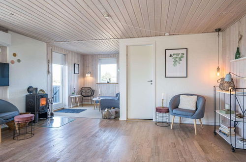 Photo 10 - 4 Person Holiday Home in Hvide Sande