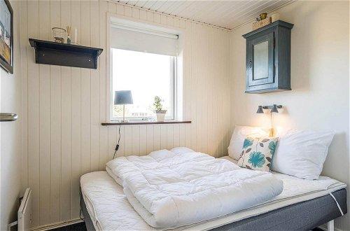 Photo 3 - 4 Person Holiday Home in Hvide Sande