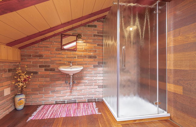 House Na Meji With Sauna - Photo 10