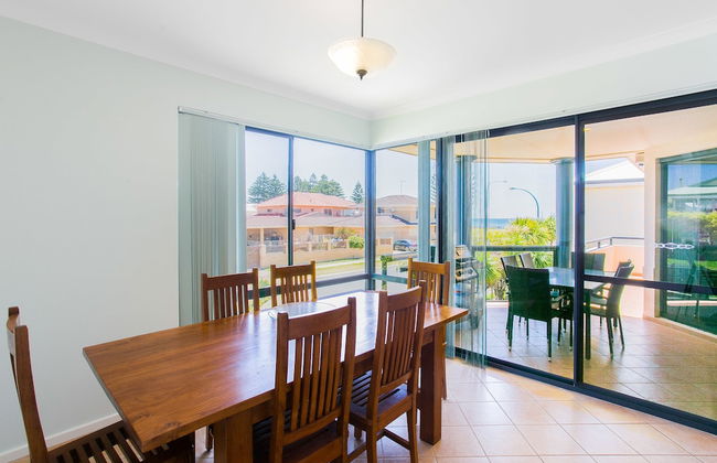 Seahaven Villas by Rockingham Apartments - Photo 8