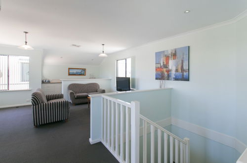 Photo 13 - Seahaven Villas by Rockingham Apartments