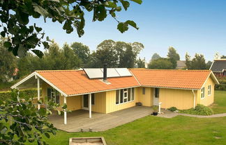 Foto 1 - 8 Person Holiday Home in Nordborg