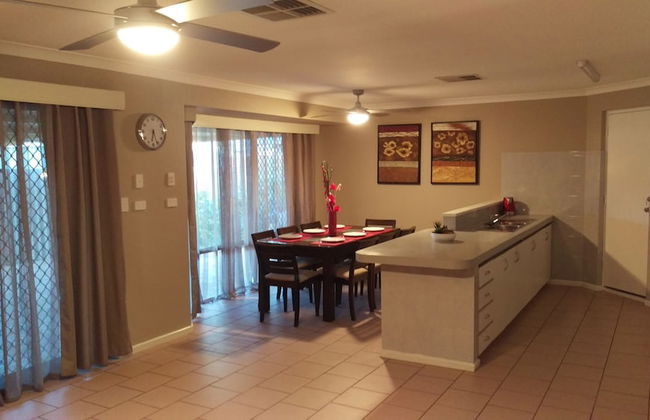 The Quiet Family Getaway In Bassendean - Photo 11