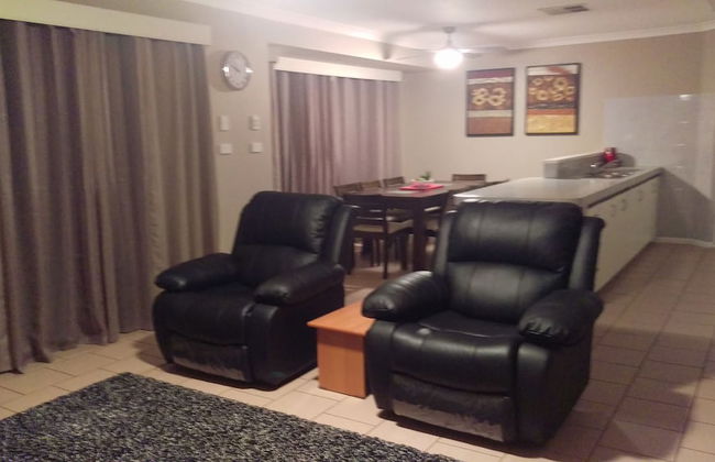 The Quiet Family Getaway In Bassendean - Photo 8