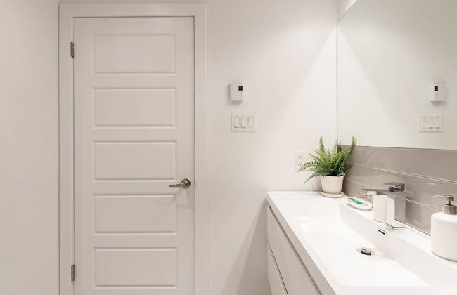 Exquisite Modern Condo in Little Italy - Foto 28