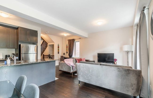 3BR 2 5BA Townhome 1 min to the Beach BBQ Parking - Foto 58