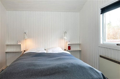 Photo 2 - 4 Person Holiday Home in Toftlund