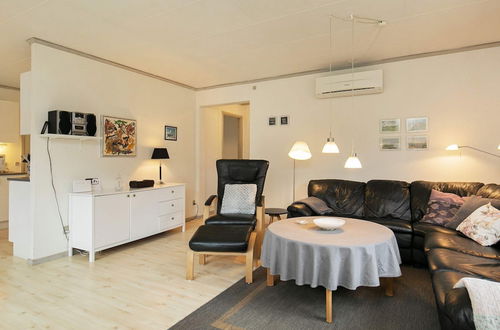 Photo 4 - 6 Person Holiday Home in Lokken