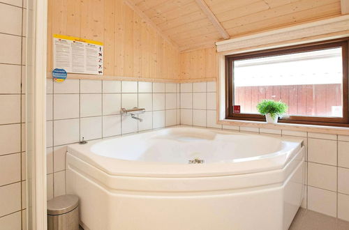 Photo 9 - 6 Person Holiday Home in Slagelse