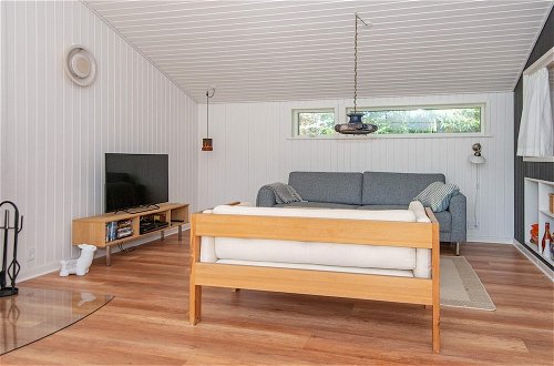 Foto 10 - 6 Person Holiday Home in Grenaa