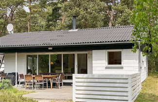 Foto 1 - Cozy Holiday Home in Nexø near Forest