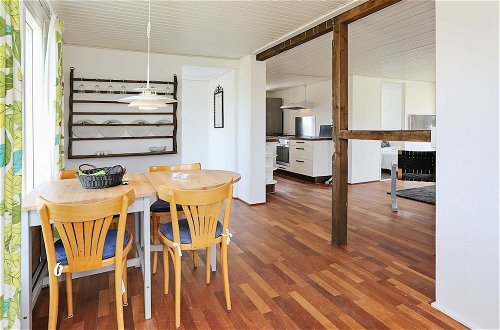 Foto 6 - Stunning Holiday Home in Hovedstaden With Terrace