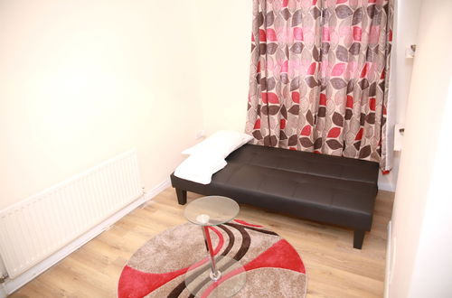 Foto 5 - Canning Town Cozy one Bedroom Apartment