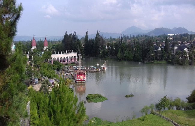 Villa Kota Bunga Vinca - Foto 19