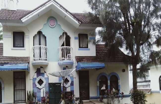 Villa Kota Bunga Vinca - Foto 22
