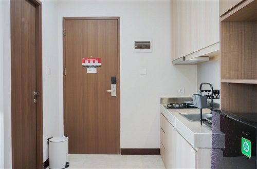 Photo 8 - Minimalist And Comfort 1Br At B Residence